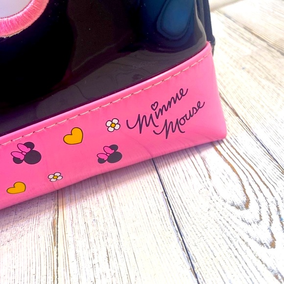 New- Lg Minnie Mouse Toiletries / Make-Up Bag - Picture 2 of 7